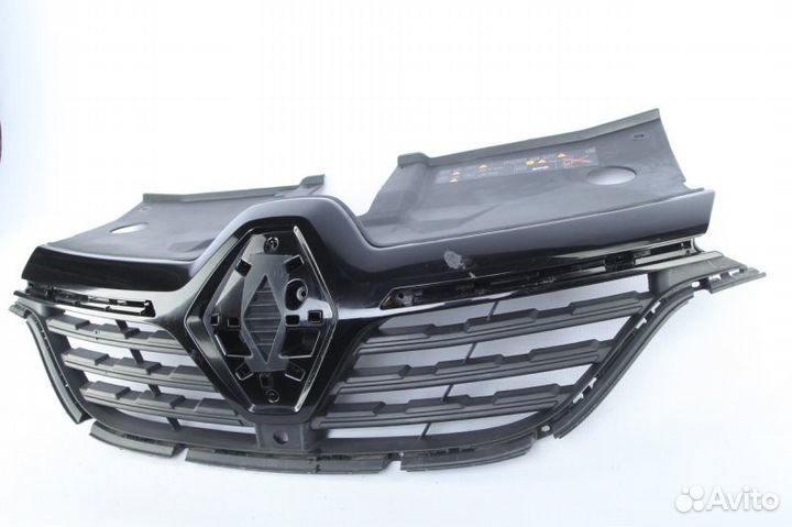 Решетка радиатора Renault Arkana 1 LCM 2019-2022