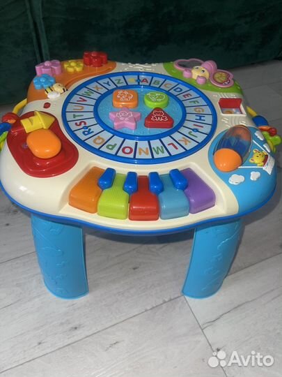 Развивающий столик baby go