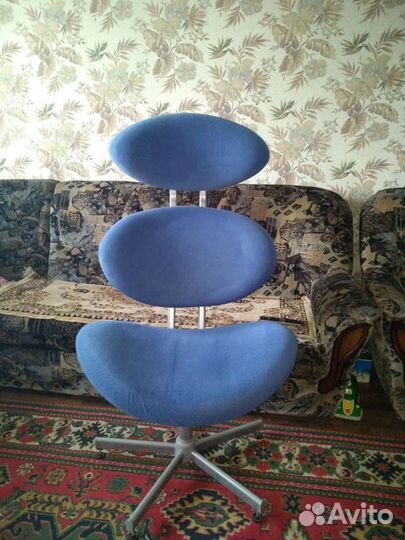 Кресло крутящееся