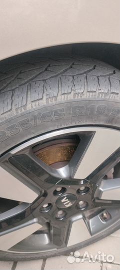 Tigar Winter 235/45 R18