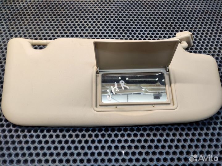 Козырёк солнцезащитный правый Nissan qashqai j11