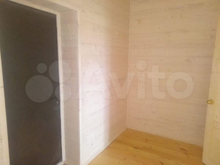 Дом 155 м² на участке 4 сот.