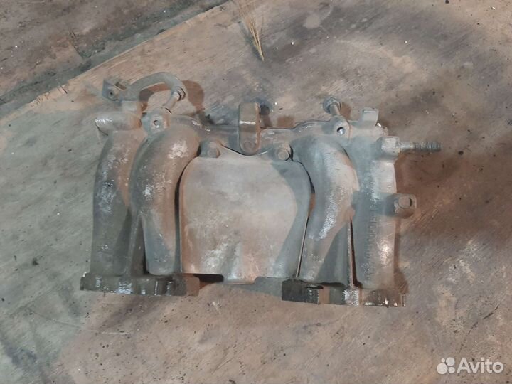 Впускной коллектор ваз 2111
