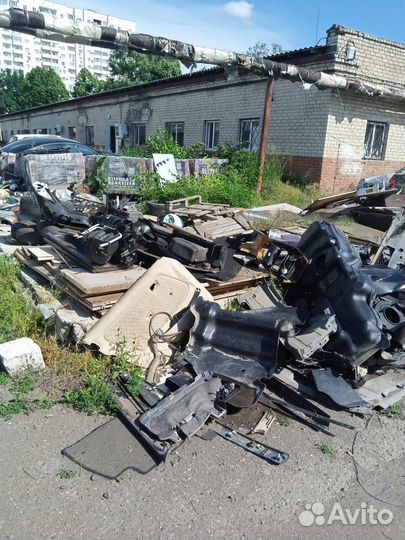 Вывоз мусора хлама веток