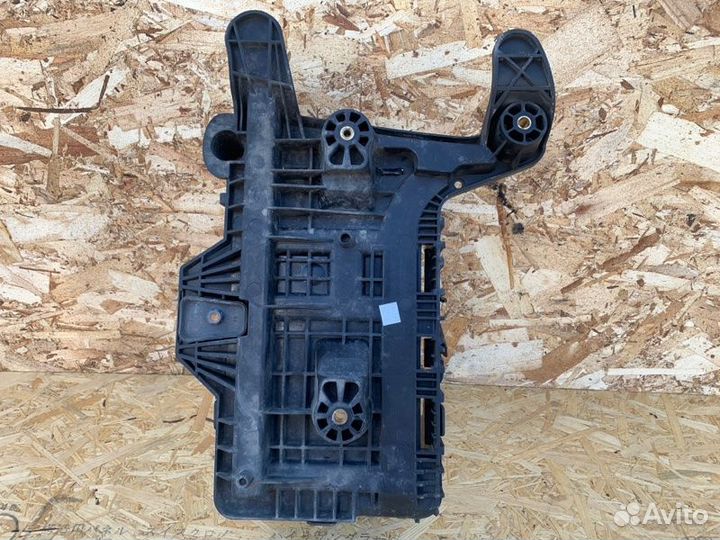 Площадка под аккумулятор Audi A3 8P 2008-2013