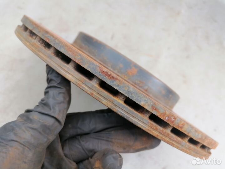 Диск тормозной передний Suzuki Swift