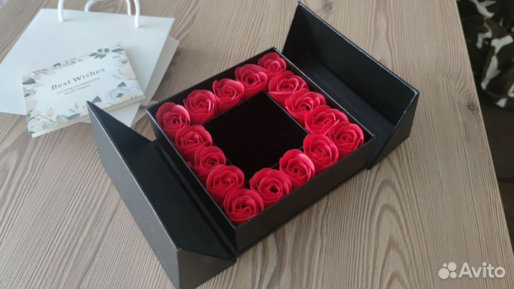 Коробка для подарка