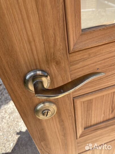 Дверь шпонированная дубом межкомпнатная