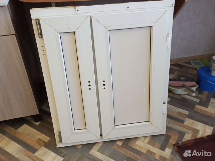 Оконная рама пластиковая бу