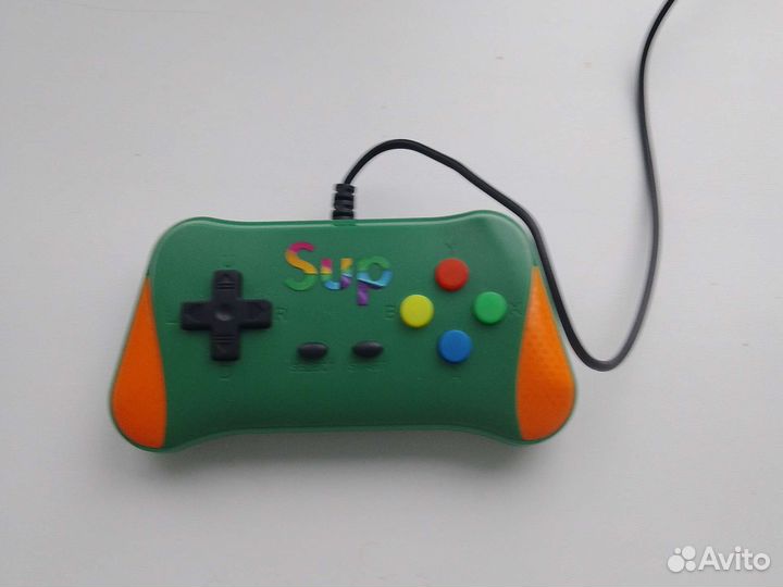 Игровая приставка 2 геймпада 500 игр почти новая