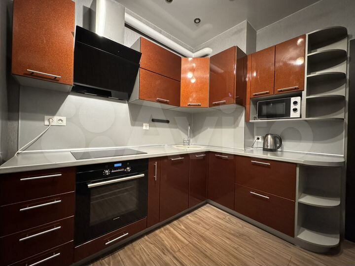 2-к. квартира, 60 м², 8/24 эт.