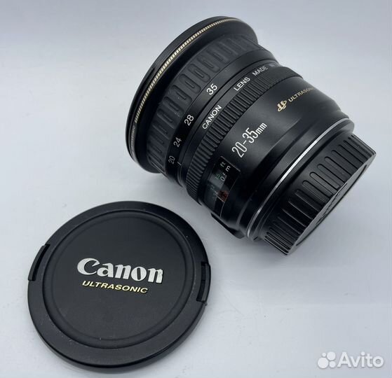 Canon EF 20-35mm f/3.5-4.5 USM