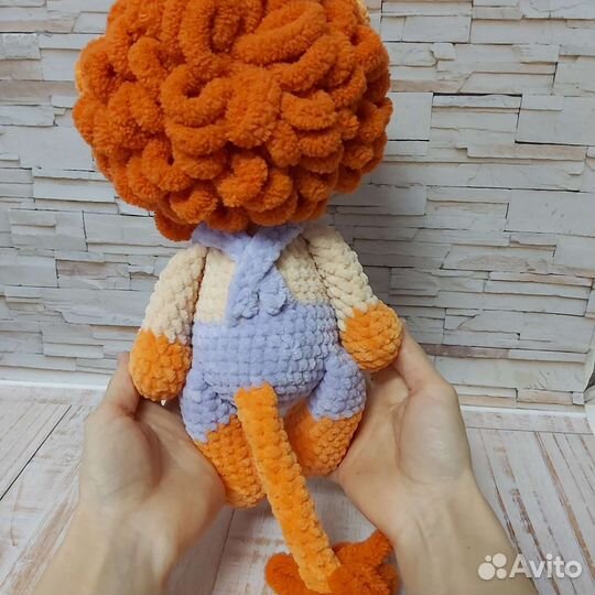 Плюшевый львенок