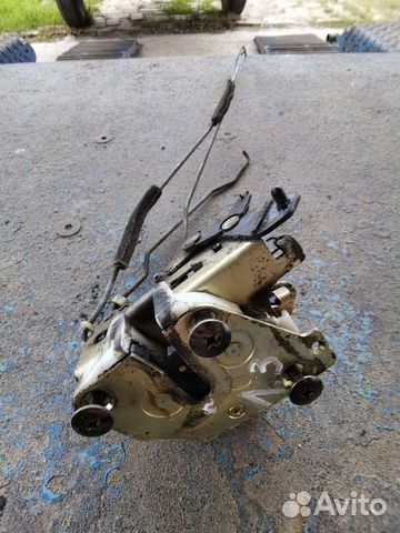 Замок двери задний левый kia clarus 2