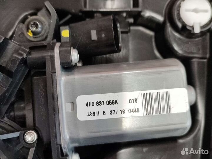 9Y839008A доводчики задних дверей порше