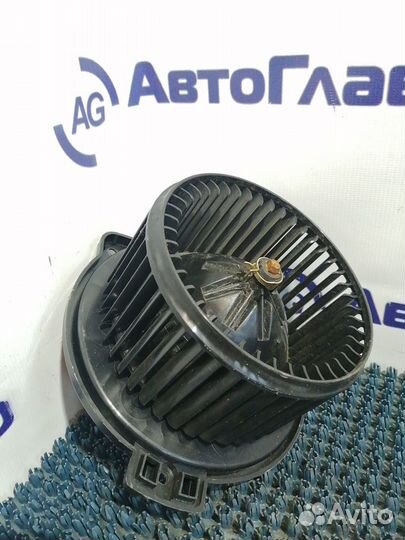 Мотор отопителя Toyota Ipsum