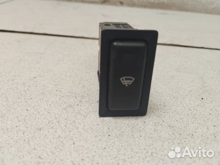 Кнопка Тойота Avensis 2 T250