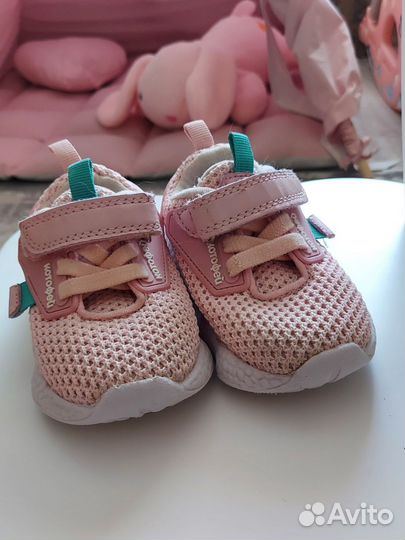 Кроссовки для девочки котофей