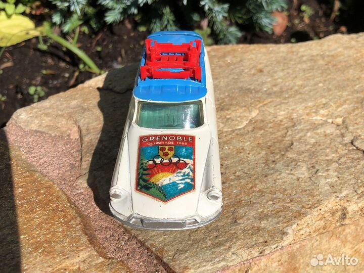 Corgi toys Citroen safari