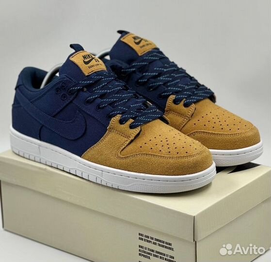 Кроссовки Nike dunk low