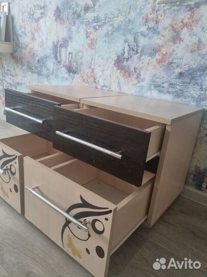 Тумба прикроватная