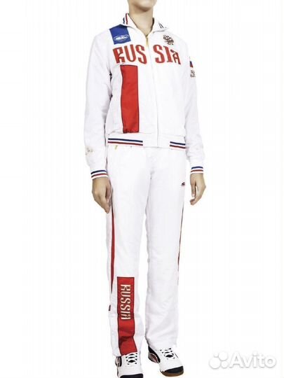 Спортивный костюм 