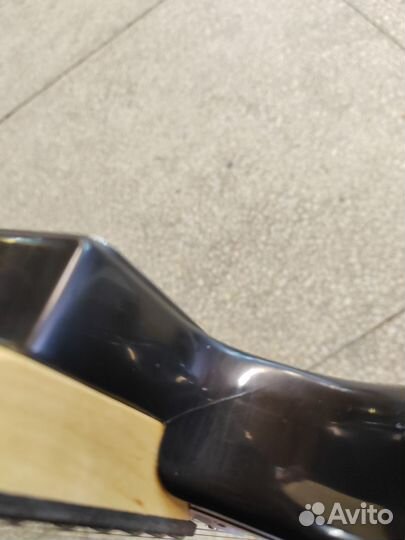 Электрогитара