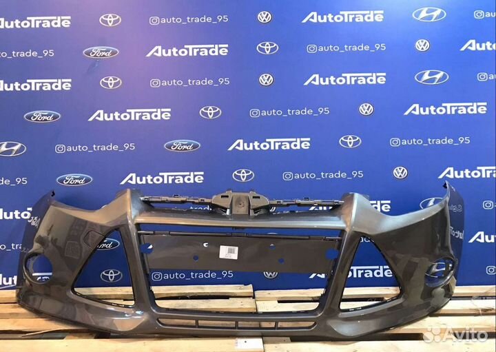 Бампер передний Ford focus 3 серо-коричневый