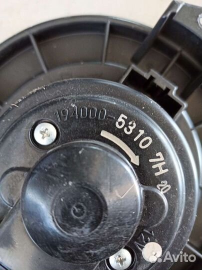 Моторчик отопителя (печки) Toyota Land Cruiser Pra