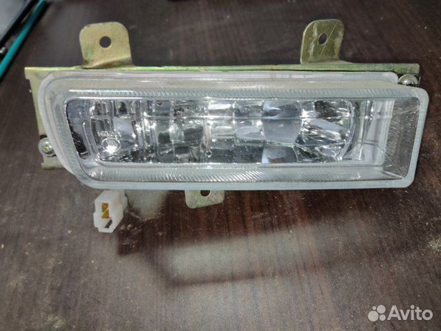 Фара противотуманная правая Sma C52/C81/C61 2005