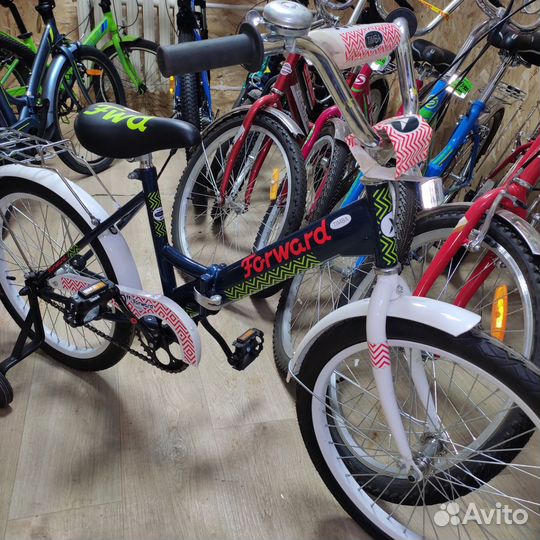 Новые велосипеда с дополнительными колесиками