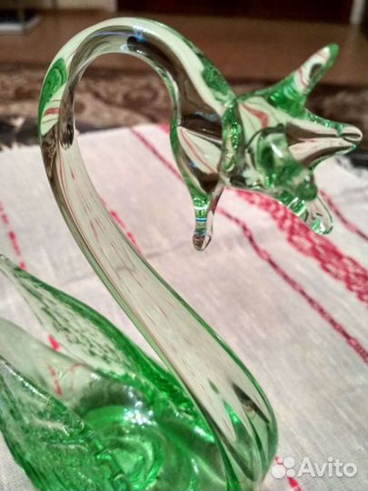 Лебедь чешское стекло