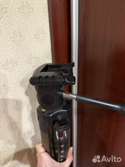 Штатив для фотоаппарата