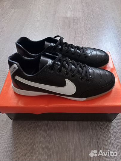 Бампы футзалки nike tiempo 43 / 44