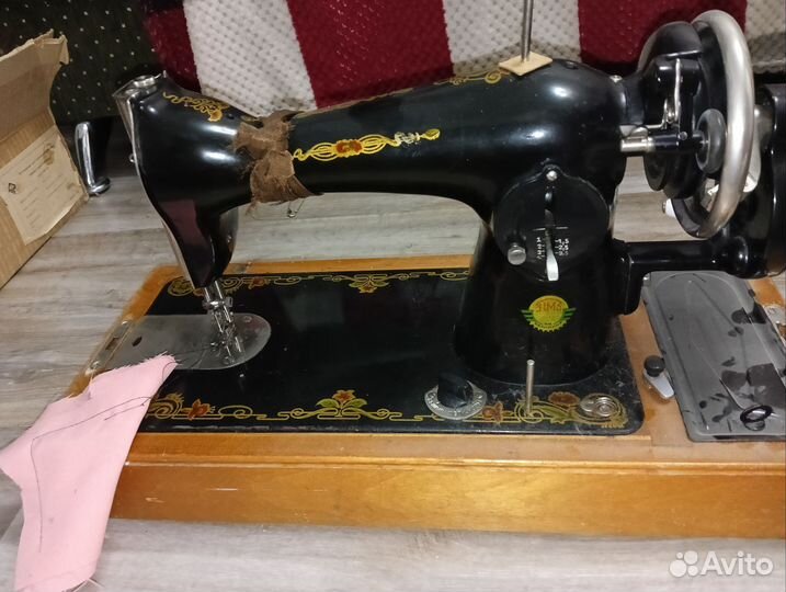 Швейная машинка ручная