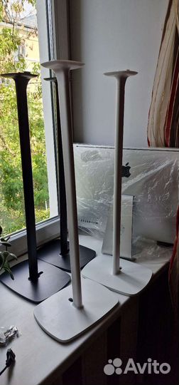 Стойки Sonos One/SL/Play1 белые и черные