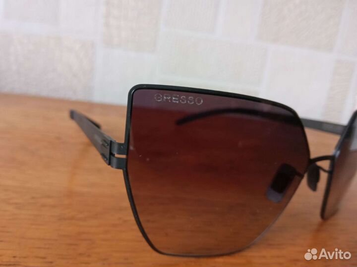 Солнцезащитные очки