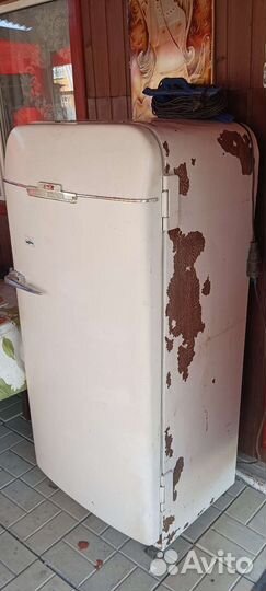 Холодильник бу ЗИЛ