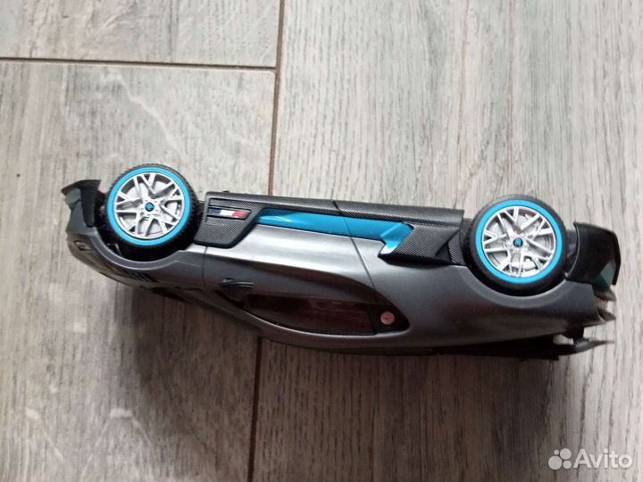 Машинка радио управляемая, Bugatti Divo