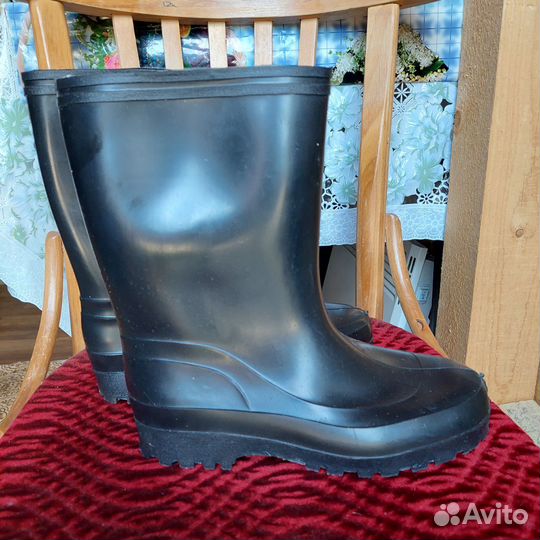 Резиновые сапоги