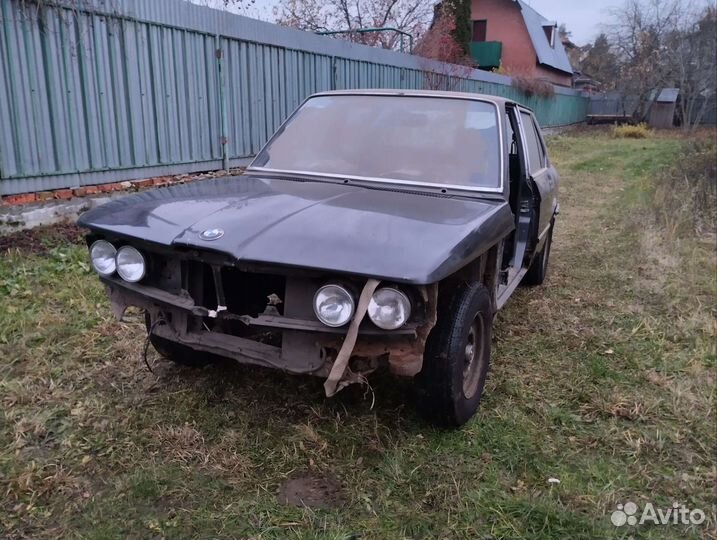 BMW e12