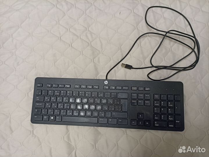 Клавиатура и оптическая мышь HP
