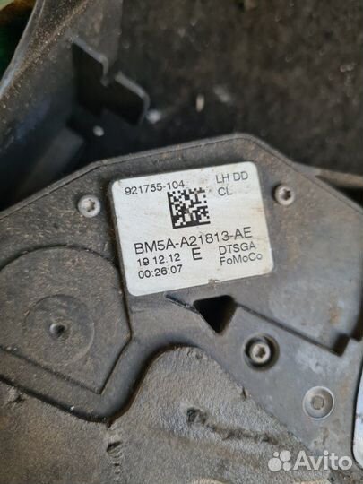 Замок боковой двери передний левый Ford Focus 3