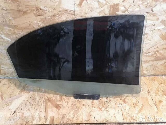 Стекло двери заднее левое dodge stratus
