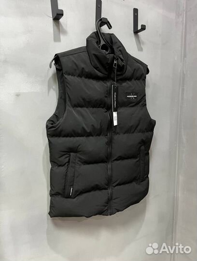 Calvin Klein: жилетка для активных мужчин