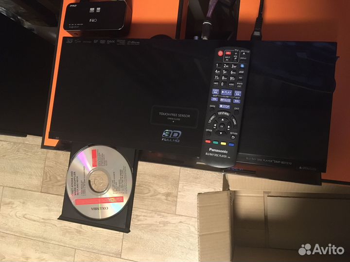 Panasonic DMP-BDT210