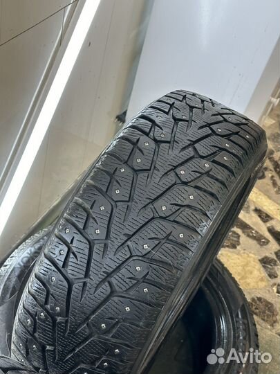 Yokohama Ice Guard Stud IG55 215/55 R17 98T