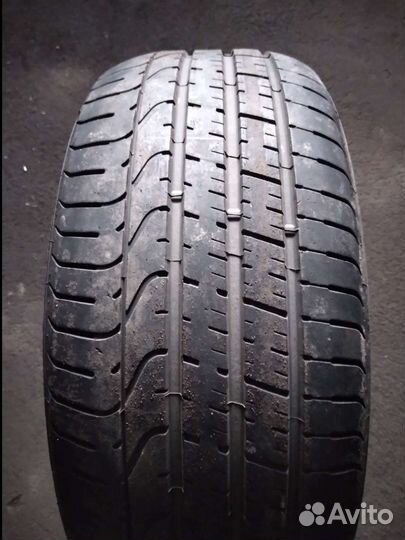 Pirelli P Zero 245/35 R21 96Y