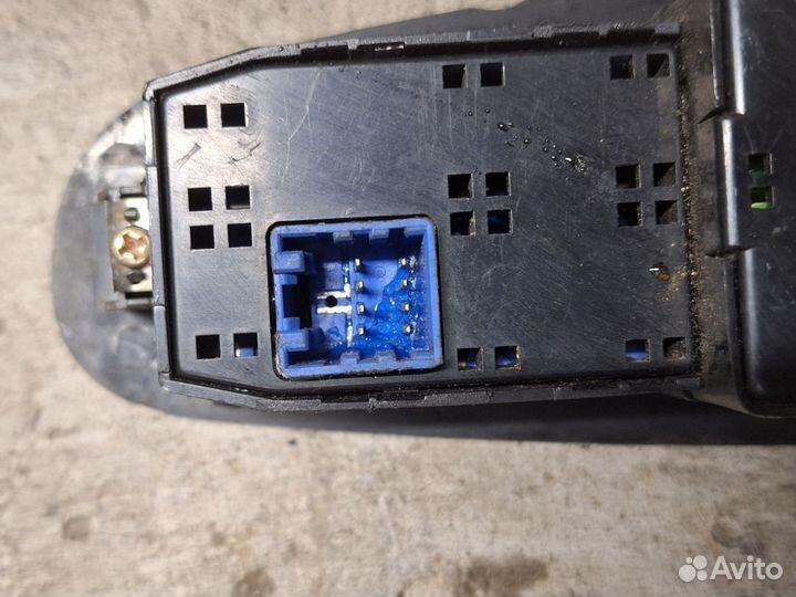 Блок стеклоподъемниками Hyundai Elantra