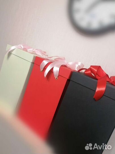 Цветы розы в колбе / живая роза в колбе